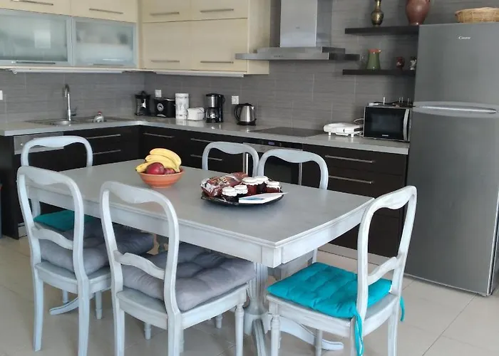 Apartment Albatross Seafront House