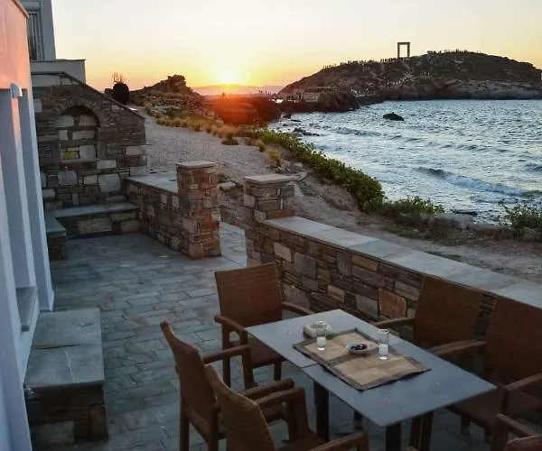Albatross Seafront House * Naxos City