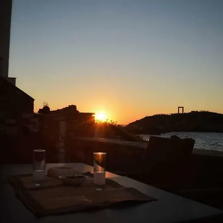 Lägenhet Albatross Seafront House Naxos City