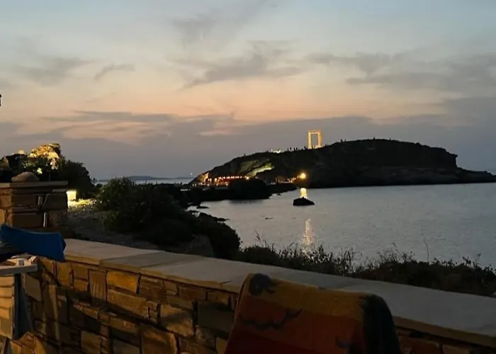 شقة Albatross Seafront House *