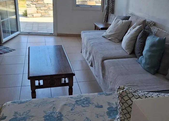 Albatross Seafront House